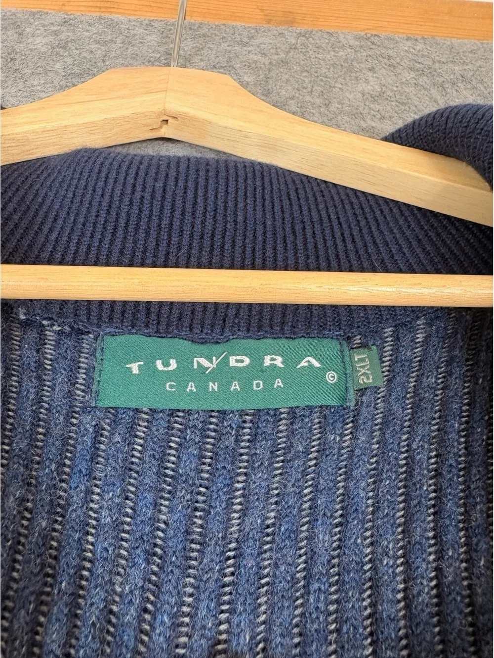 Vintage Tundra Canada navy ribbed sweater Size 2XLT